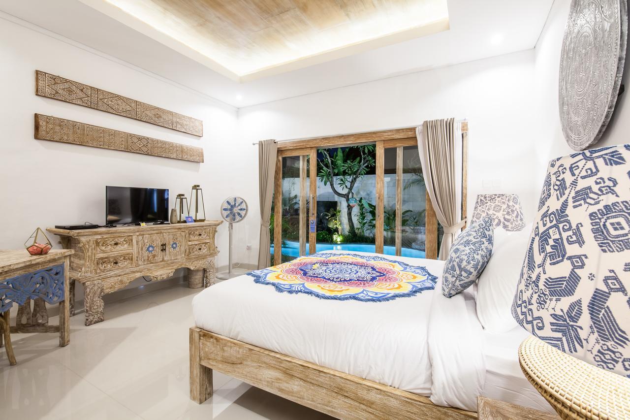 Ambermoon Villa 2 Seminyak Exteriér fotografie