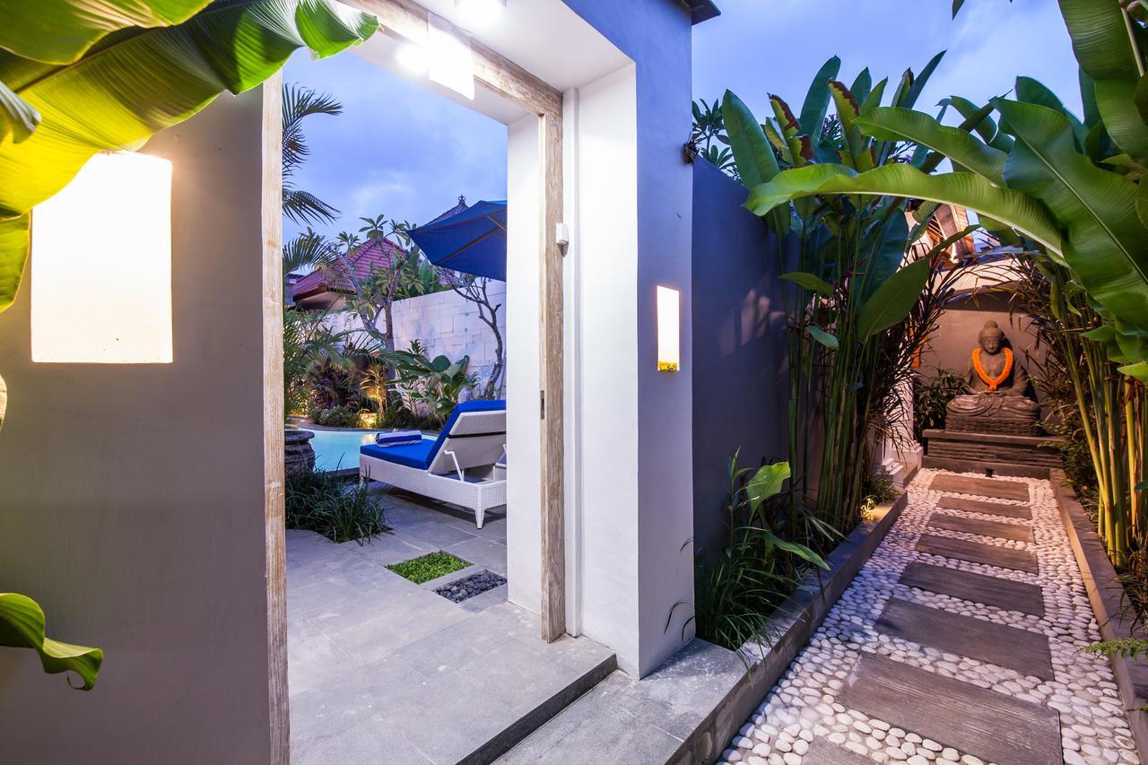 Ambermoon Villa 2 Seminyak Exteriér fotografie